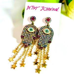 ✨BETSEY JOHNSON: Hamsa Drop Earrings✨